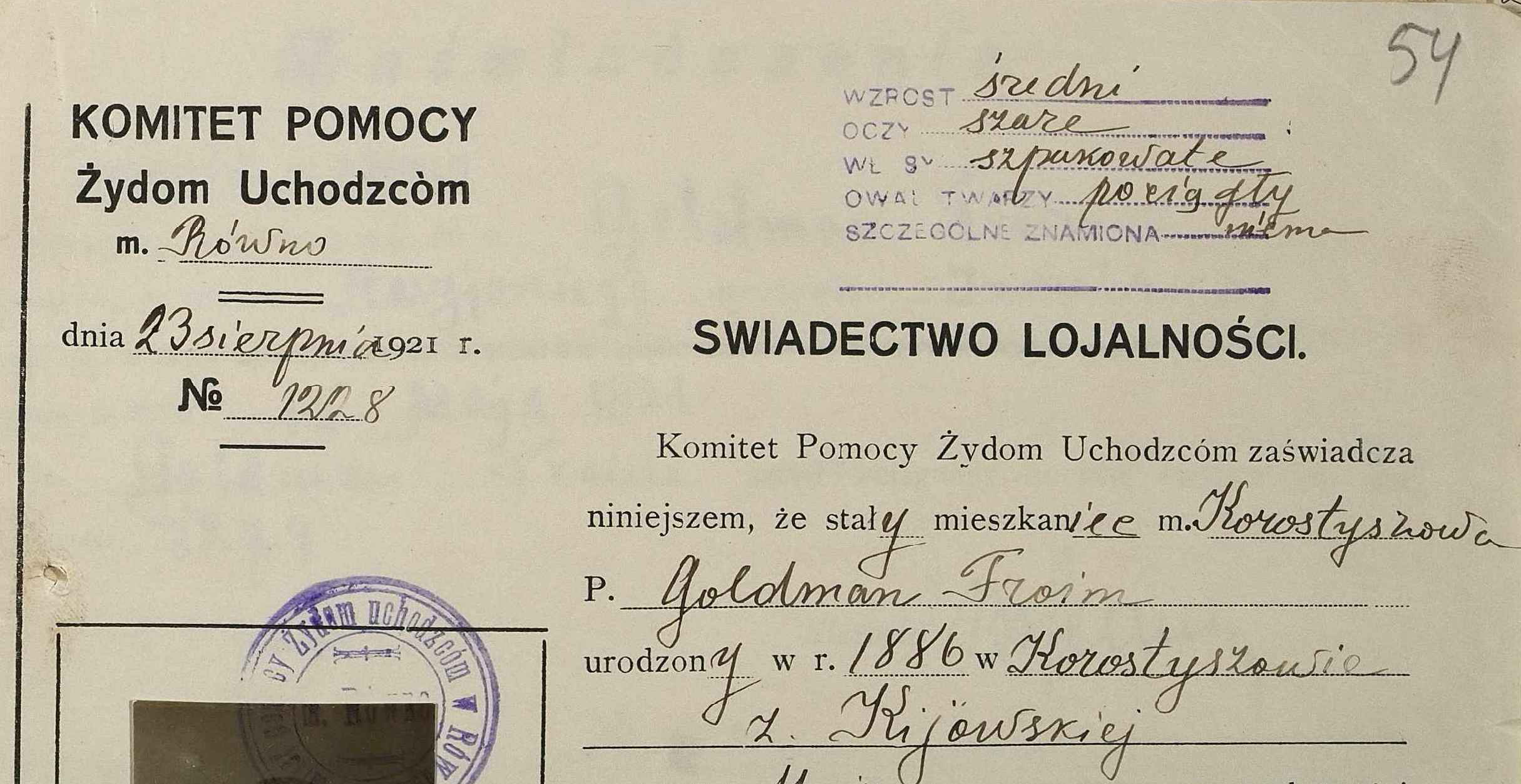 Upper portion of a Polish refugee assistance form, showing the committee heading and certificate title